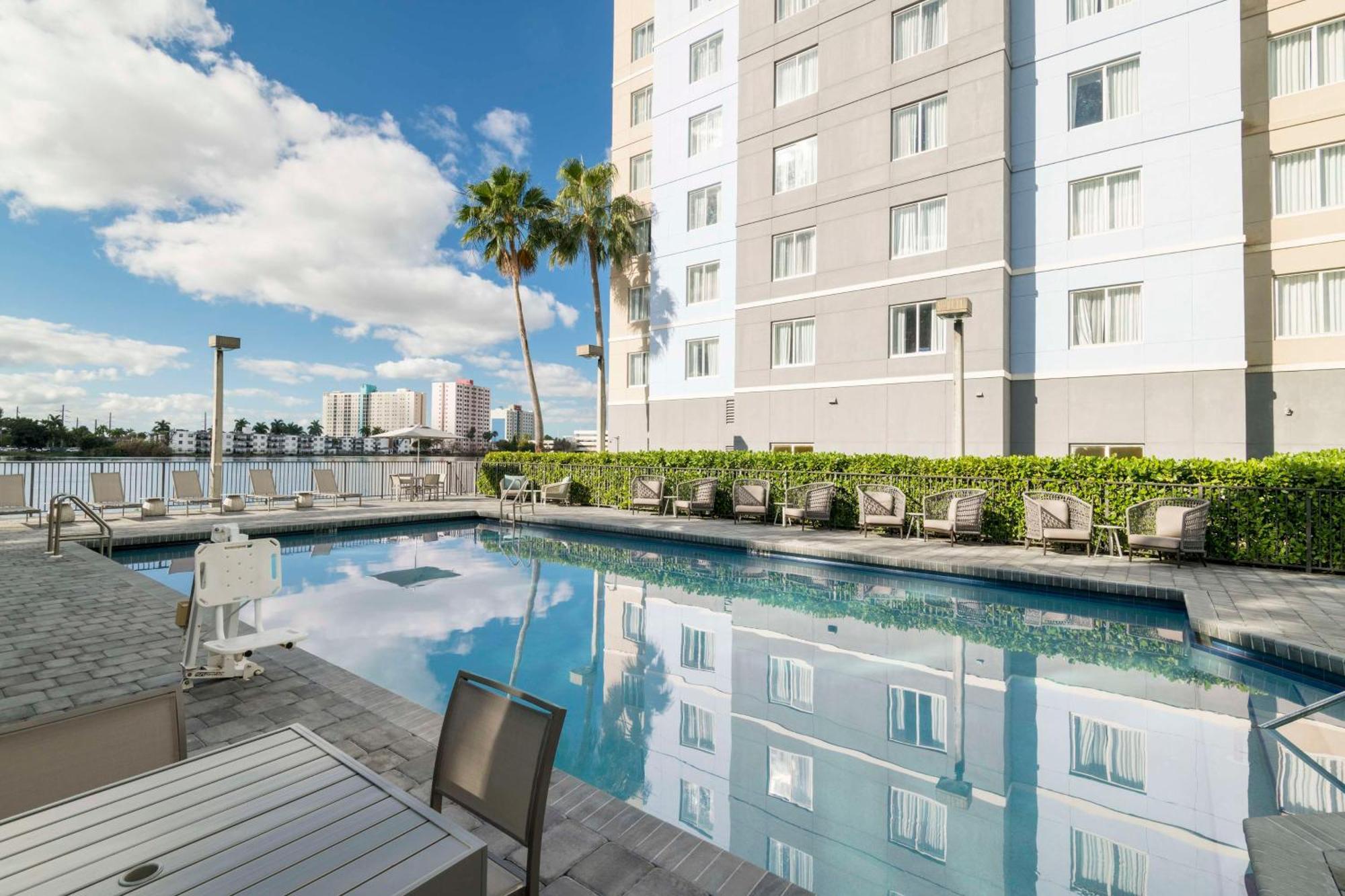 Homewood Suites Miami Airport/Blue Lagoon Miami Springs Buitenkant foto