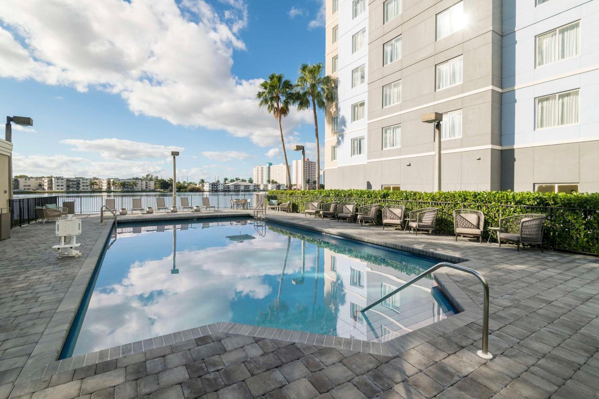 Homewood Suites Miami Airport/Blue Lagoon Miami Springs Buitenkant foto